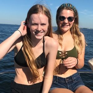 Meet your Posher, Abby